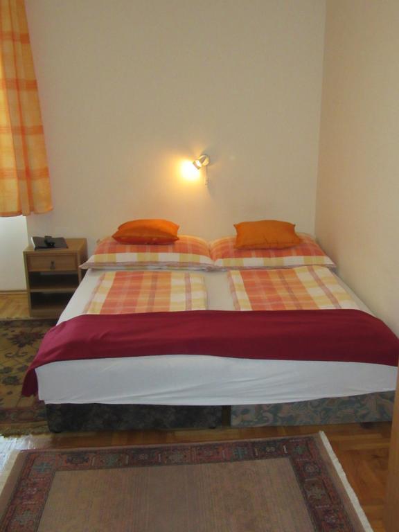 Suele Apartments & Rooms بالاتونفوريد الغرفة الصورة