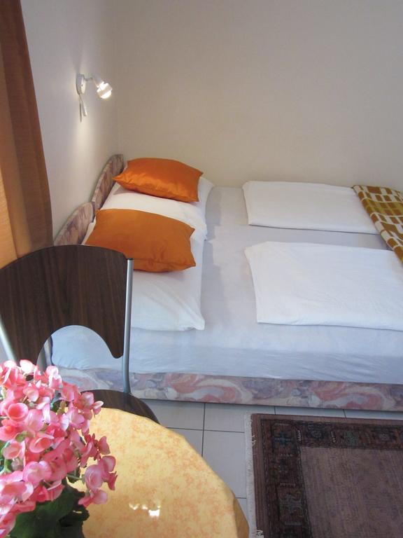 Suele Apartments & Rooms بالاتونفوريد الغرفة الصورة